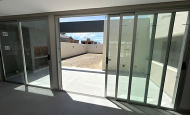 Casa en venta de dos dormitorios en Puerto Madryn a estrenar Dormitorio principal con baño en suite