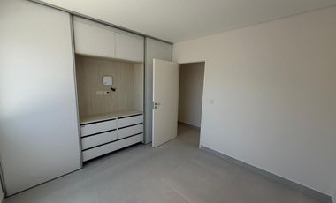 Casa en venta de dos dormitorios en Puerto Madryn a estrenar Dormitorio principal con baño en suite
