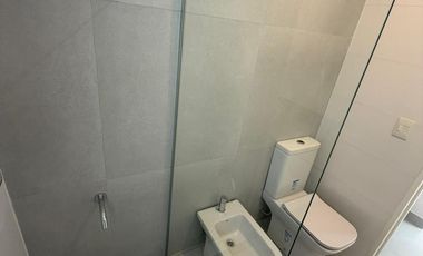 Casa en venta de dos dormitorios en Puerto Madryn a estrenar Dormitorio principal con baño en suite