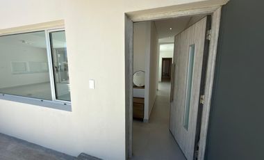 Casa en venta de dos dormitorios en Puerto Madryn a estrenar Dormitorio principal con baño en suite