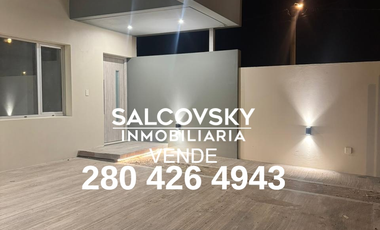 Casa en venta de dos dormitorios en Puerto Madryn a estrenar Dormitorio principal con baño en suite