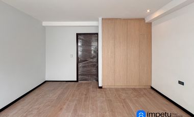 En venta triplex en san Cayetano bajo cerca al centro de la ciudad de Loja