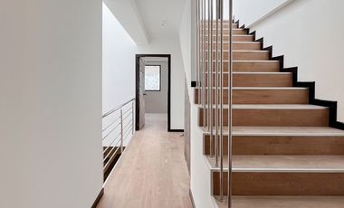 En venta triplex en san Cayetano bajo cerca al centro de la ciudad de Loja