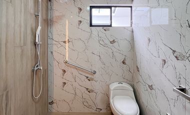 En venta triplex en san Cayetano bajo cerca al centro de la ciudad de Loja