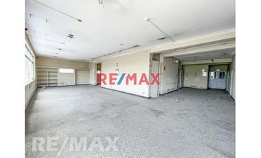 ¡Oportunidad Única! Venta De Terreno Industrial 3,690 M2 - 3 Frentes - Av. Colonial - Cercado De Lima