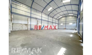 ¡Oportunidad Única! Venta De Terreno Industrial 3,690 M2 - 3 Frentes - Av. Colonial - Cercado De Lima