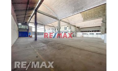 ¡Oportunidad Única! Venta De Terreno Industrial 3,690 M2 - 3 Frentes - Av. Colonial - Cercado De Lima