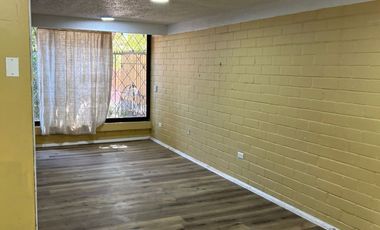 Vende Casa En San Bernardo. (prox. Metrotres Los 5 Pinos)