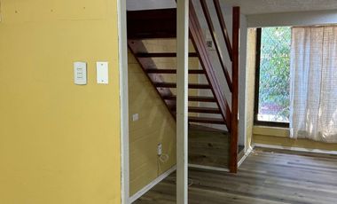 Vende Casa En San Bernardo. (prox. Metrotres Los 5 Pinos)