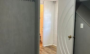 Vende Casa En San Bernardo. (prox. Metrotres Los 5 Pinos)