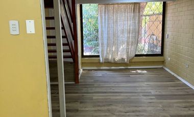 Vende Casa En San Bernardo. (prox. Metrotres Los 5 Pinos)