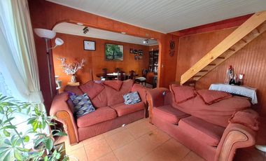 CASA 5 DORMITORIOS PARQUE FUNDADORES, PTO. MONTT