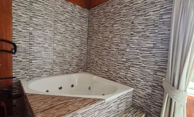 CASA 5 DORMITORIOS PARQUE FUNDADORES, PTO. MONTT