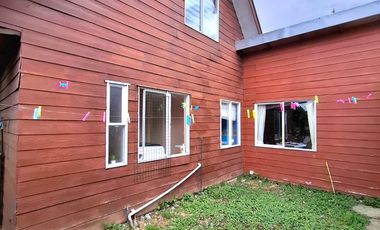 CASA 5 DORMITORIOS PARQUE FUNDADORES, PTO. MONTT