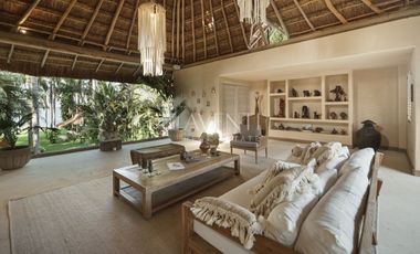 Casa en Venta, Isla Dorada, Zona Hotelera Cancun