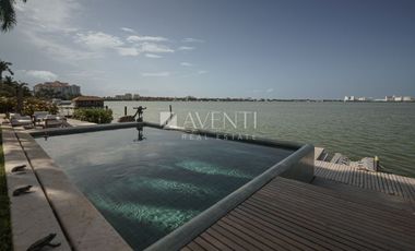 Casa en Venta, Isla Dorada, Zona Hotelera Cancun