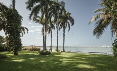 Casa en Venta, Isla Dorada, Zona Hotelera Cancun