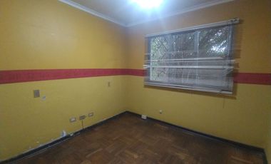 Casa para Oficina en Mujica