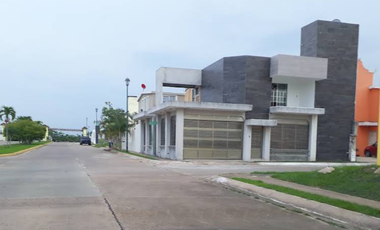 (AA) Casa de oportunidad en C. Campo Grijalva, 96395 Fraccionamiento Quince de Agosto, Ver.