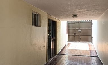 CASA EN RENTA CON VIGILANCIA / NOMASCOTAS