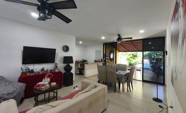 Renta de casa de un piso en Baspul, 3 recámaras, paneles solares