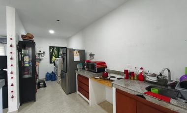 Renta de casa de un piso en Baspul, 3 recámaras, paneles solares