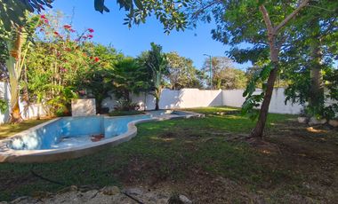 Renta de casa de un piso en Baspul, 3 recámaras, paneles solares