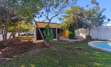 Renta de casa de un piso en Baspul, 3 recámaras, paneles solares