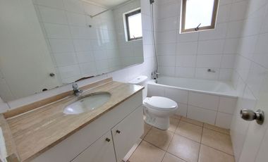 Amplia casa en Laguna Del Sol, Padre Hurtado