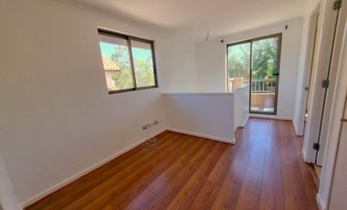 Amplia casa en Laguna Del Sol, Padre Hurtado