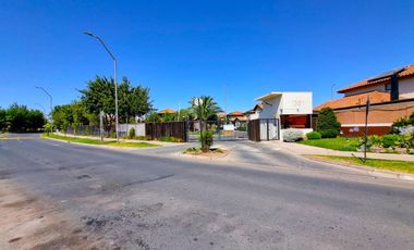 Amplia casa en Laguna Del Sol, Padre Hurtado
