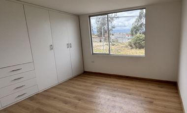 CASAS INDEPENDIENTES EN AMBATO-HUACHI LA JOYA