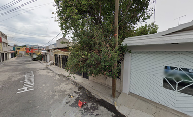 CASA EN VENTA EN LOMAS DE ATIZAPAN DE REMATE