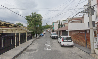 CASA EN VENTA EN LOMAS DE ATIZAPAN DE REMATE