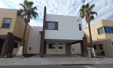 SE RENTA CASA 3 RECAMARAS, 3 BAÑOS, AREA CAMPESTRE