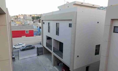 TOWNHOUSE ERMITA SUR | Exclusive privada de 8 casas