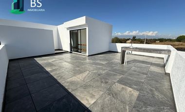 Casa en venta atrás de Plaza San Diego