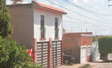 VENTA DE CASA EN COLONIA COLINAS DEL VALLE LAGOS DE MORENO JALISCO