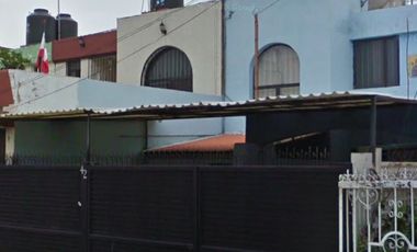 Casa Economica En Venta ¡gran Oportunidad De Inversión! Los Pirules Ote. 42, Mz 003, Arcos Del Alba, Cuautitlán Izcalli, Cuautitlán Izcalli
