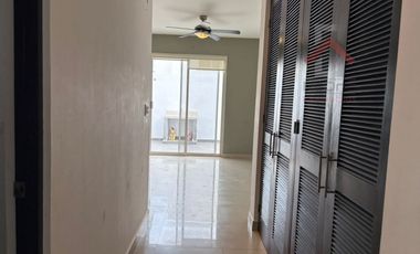 Casa en Renta 3 Rec en Lagos del Vergel | Carretera Nacional | Mty