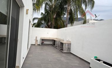 Casa en Renta 3 Rec en Lagos del Vergel | Carretera Nacional | Mty
