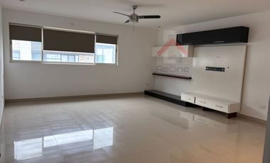 Casa en Renta 3 Rec en Lagos del Vergel | Carretera Nacional | Mty