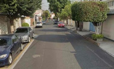 CASA EN VENTA EN COLONIA JARDINES DEL SUR XOCHIMILCO CDMX