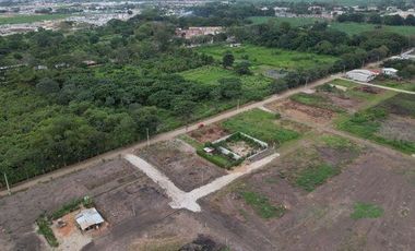 SE VENDE TERRENO EN CDLA. SERV. UNIVERSITARIOS