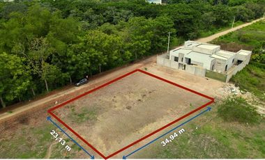 SE VENDE TERRENO EN CDLA. SERV. UNIVERSITARIOS