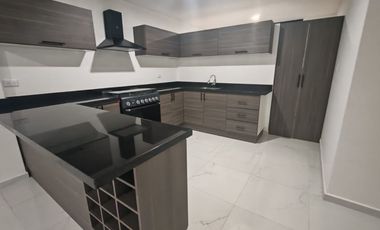 Casa en venta en San Pedro Cholula con roof garden en zona Zerezotla