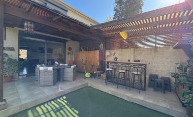 Hermosa Casa Venta Condominio La Reina