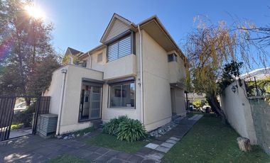 Hermosa Casa Venta Condominio La Reina