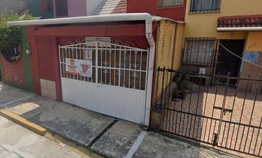 -Casa en Remate Bancario-Chihuahua Puerta del Sol,  Palmira, Ver.