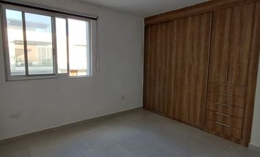 SE RENTA CASA EN RESIDENCIAL VIVANTA